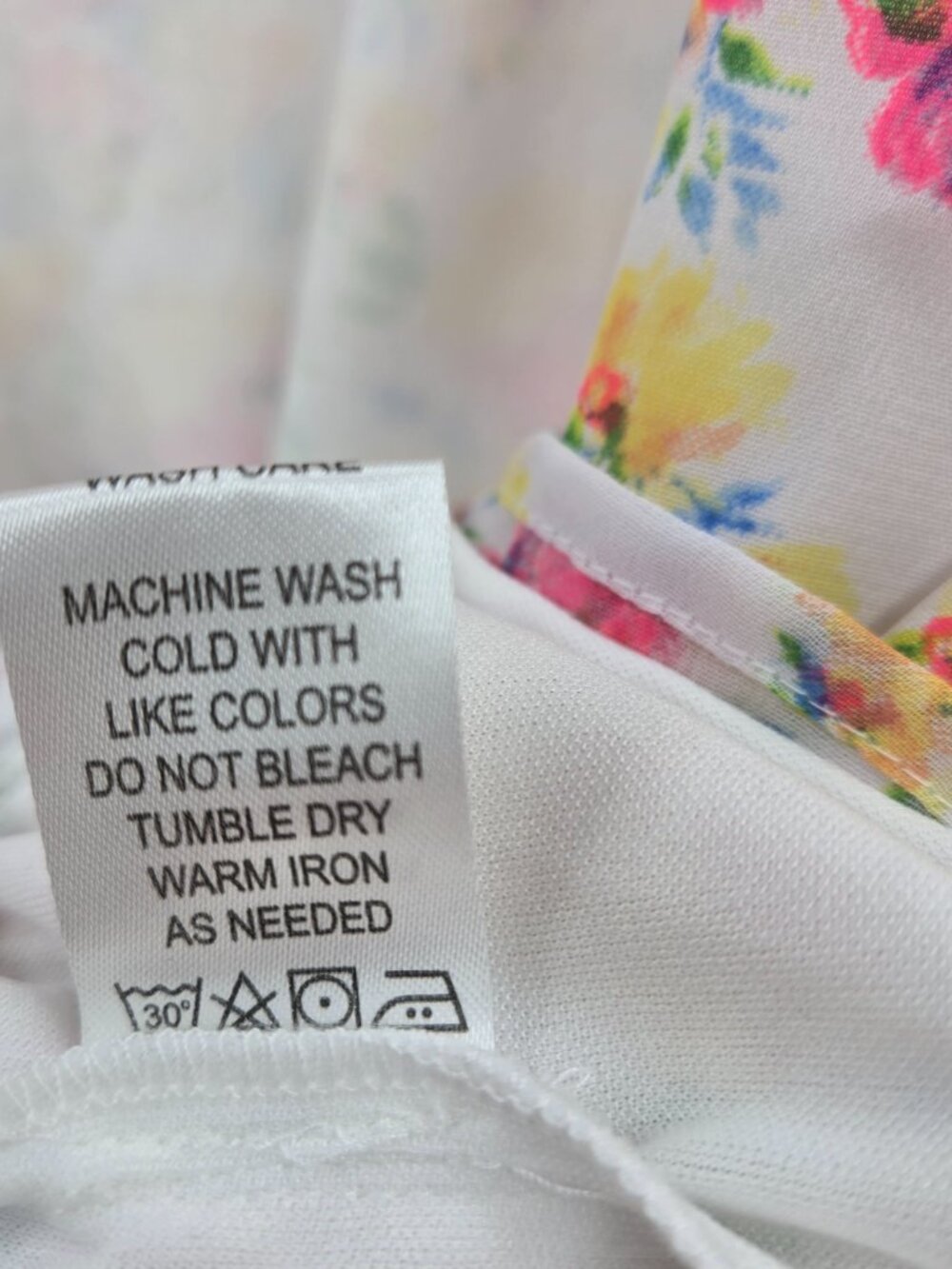 Wishing Waves Floral Smocked Plunging V-Neck Cropped Peplum Blouse Size Medium - Picture 9 of 9